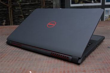 Top 10 laptop Dell có thể sử dụng pin trên 4 tiếng liên tục